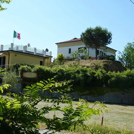 Alloggio per agriturismo Gli Ulivi Di Montalbano *