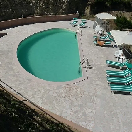 Gli Ulivi Di Montalbano La Spezia