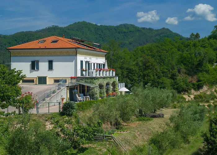 Vakantieboerderij Gli Ulivi Di Montalbano *